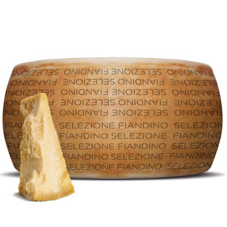 Fiandino Riserva 21 Months Parmesan 200-300g / Piece Mercato Gourmet - Cheese 200-300g Piece @Mercato Gourmet | Your Italian Gourmet Supermarket