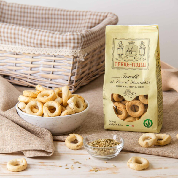 Taralli Savoury Rings with Fennel Seeds - Terre dei Trulli Terre dei Trulli - Snacks @Mercato Gourmet | Your Italian Gourmet Supermarket