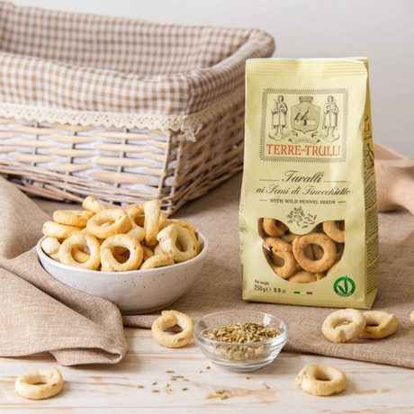 Taralli Savoury Rings with Fennel Seeds - Terre dei Trulli Terre dei Trulli - Snacks @Mercato Gourmet | Your Italian Gourmet Supermarket